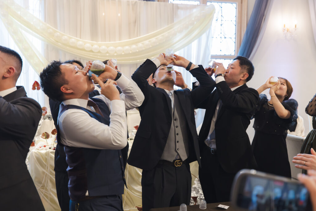 3つの世界観で人生最大の飲み会を