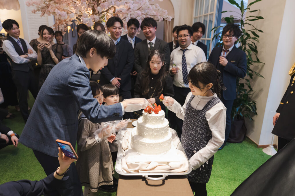 3つの世界観で人生最大の飲み会を
