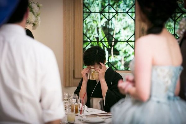 結婚式で泣いているお母様｜ピエトラセレーナ